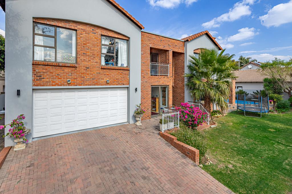 4 Bedroom House