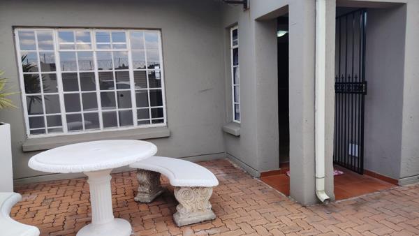 2 Bedroom Simplex