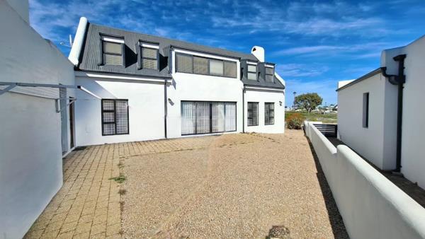 6 Bedroom House