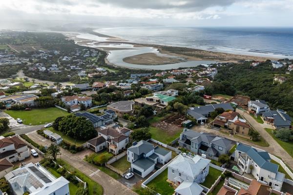 762 m² Land