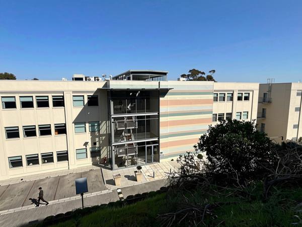 409 m² Commercial space