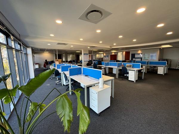 836 m² Commercial space