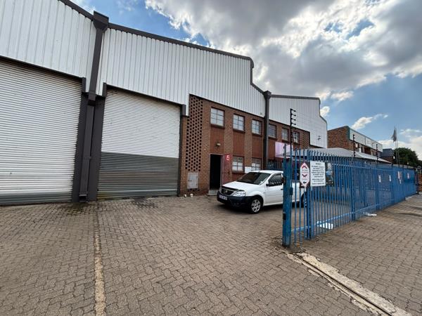 338 m² Industrial space