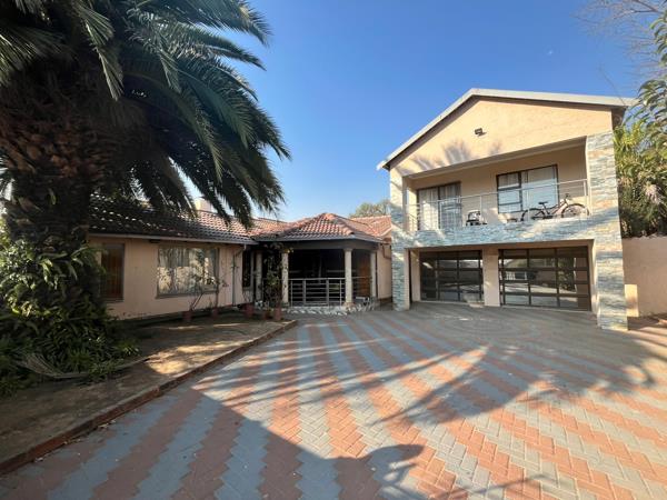 8 Bedroom House