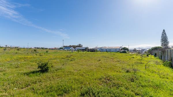 640 m² Land