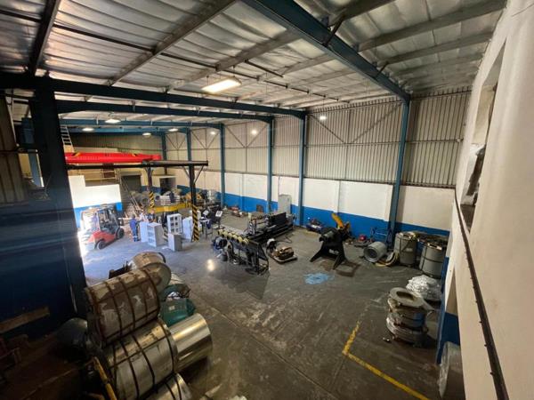 1 200 m² Industrial space