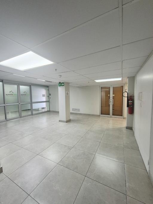 66 m² Commercial space