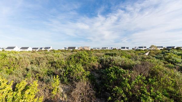555 m² Land