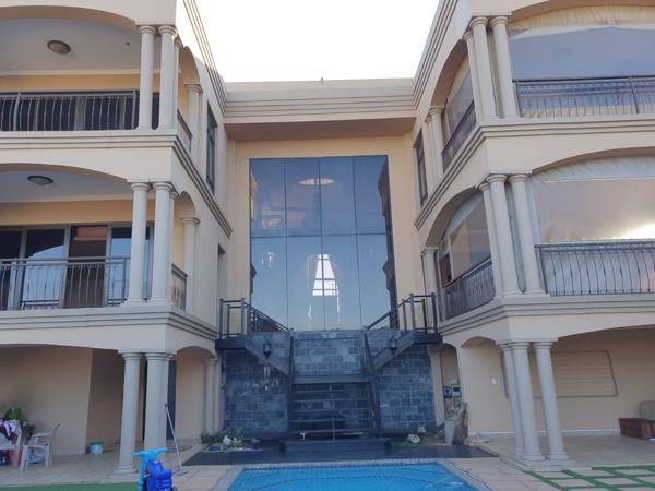 5 Bedroom House