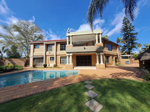 8 Bedroom House