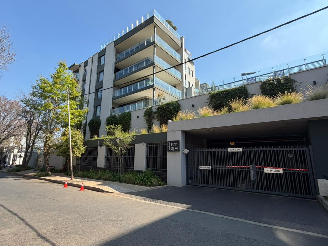 2 Bedroom Apartment in Houghton Estate