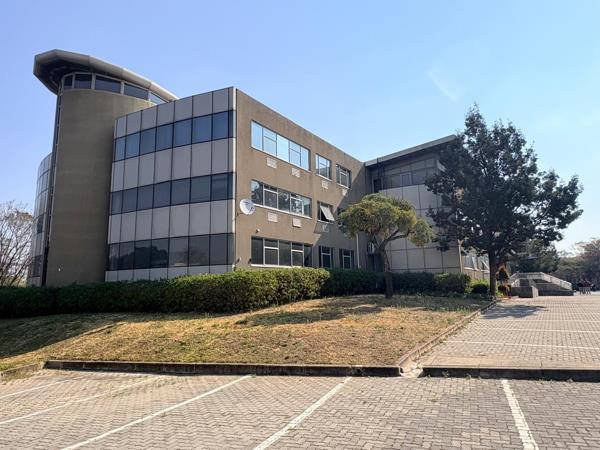 5 600 m² Commercial space