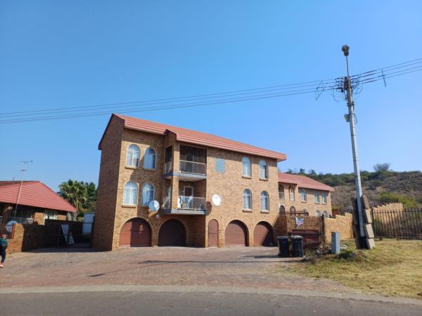 11 Bedroom Apartment