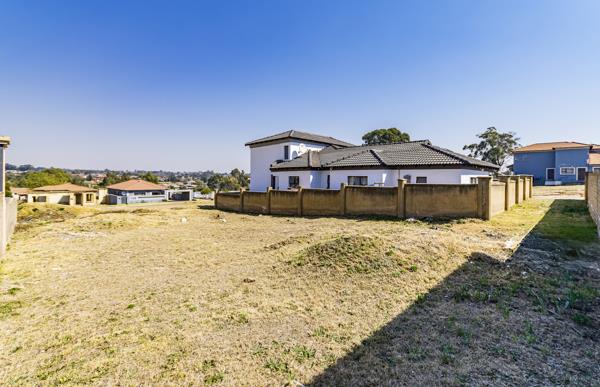 354 m² Land
