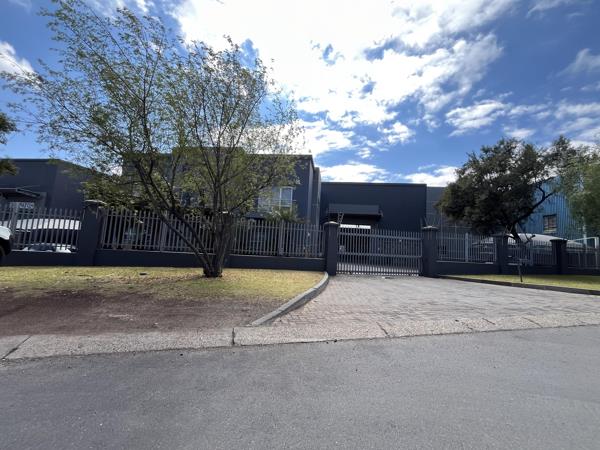 1 551 m² Industrial space