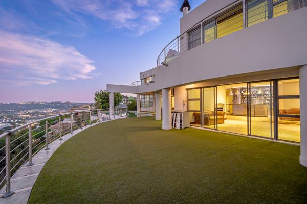 6 Bedroom House