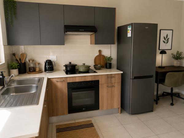 2 Bedroom Apartment