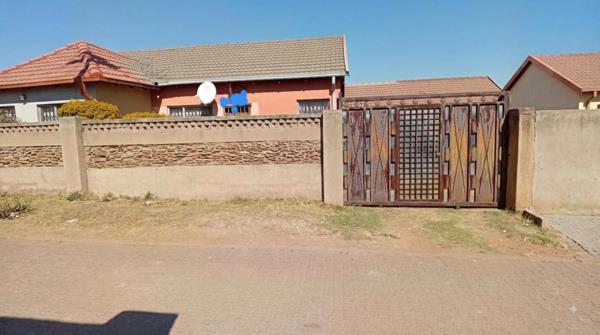 2 Bedroom House