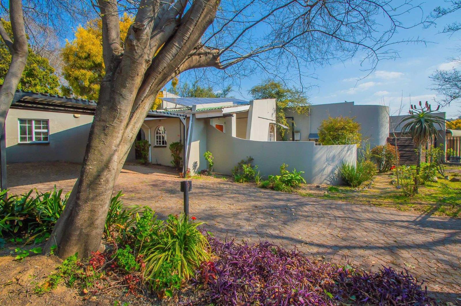 3 Bedroom House in Bromhof