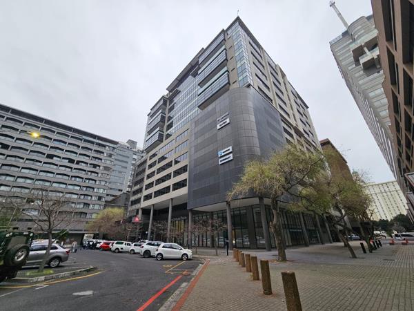 2 051 m² Commercial space