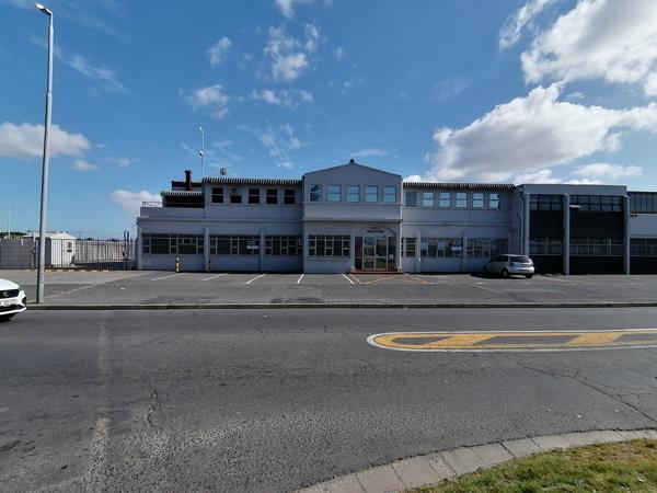 1 810 m² Industrial space