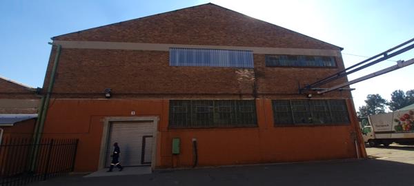 1 060 m² Industrial space