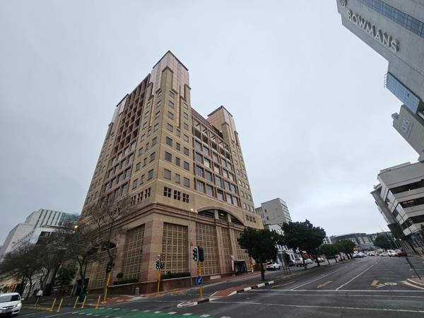 979 m² Commercial space