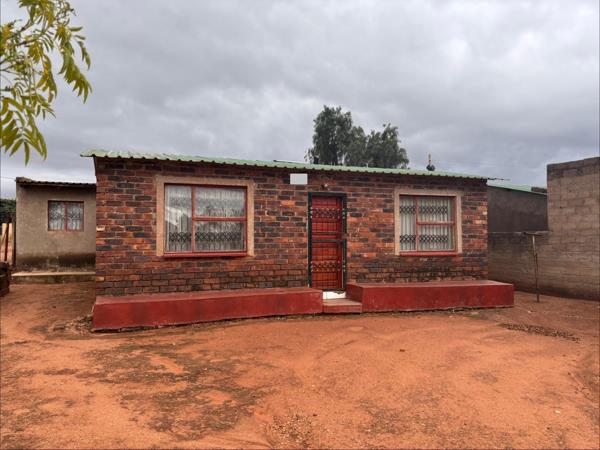 2 Bedroom House