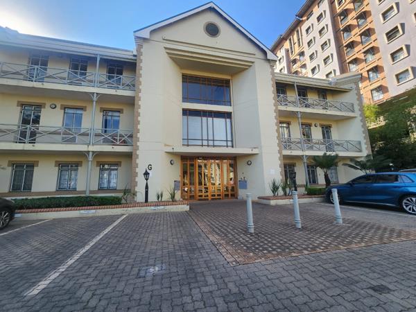 1 672 m² Commercial space
