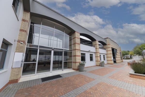 11 747 m² Commercial space