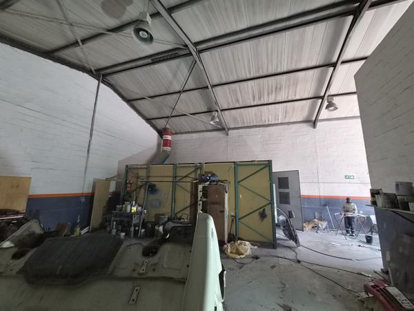350 m² Industrial space