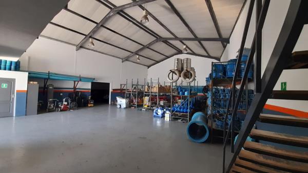 350 m² Industrial space