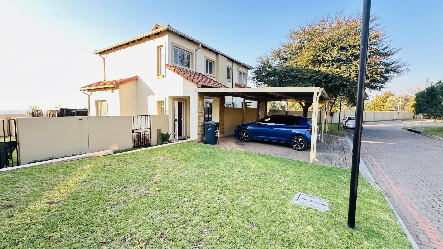 2 Bedroom Townhouse in North Riding AH