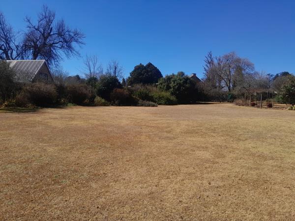 2 024 m² Land
