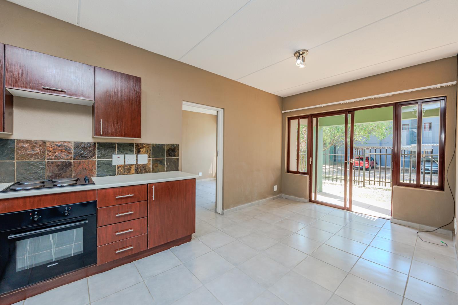 2 Bedroom Apartment in Wilgeheuwel