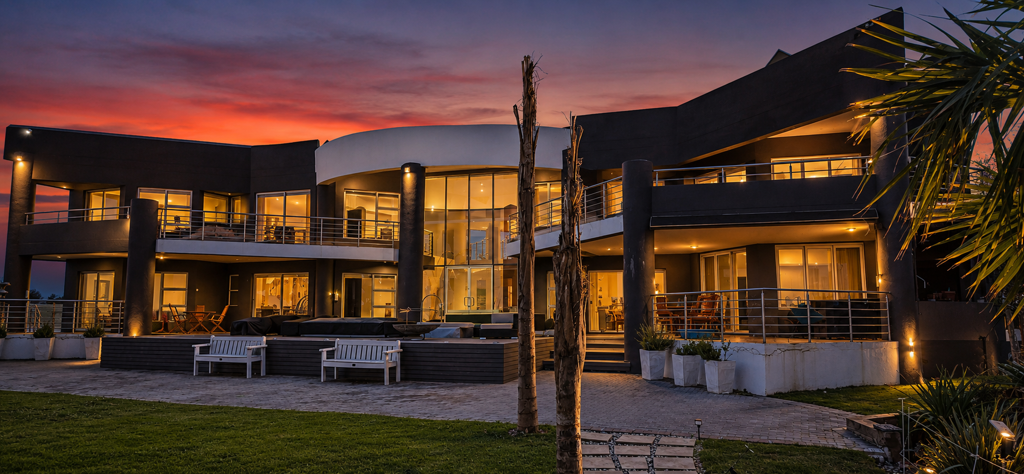 5 Bedroom House