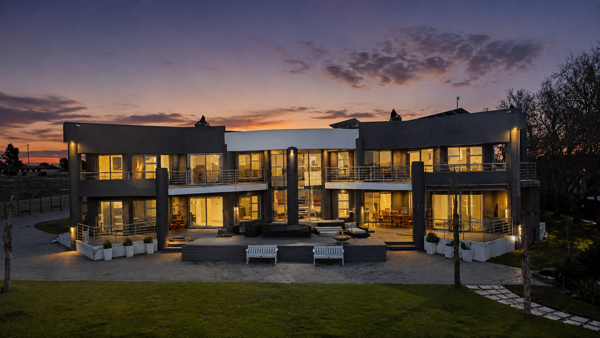 5 Bedroom House