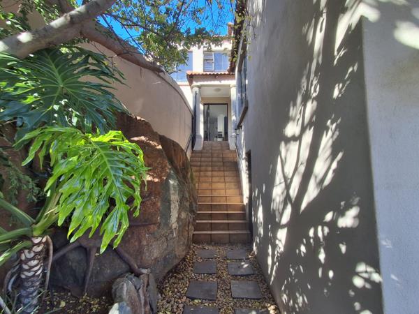 4 Bedroom Townhouse
