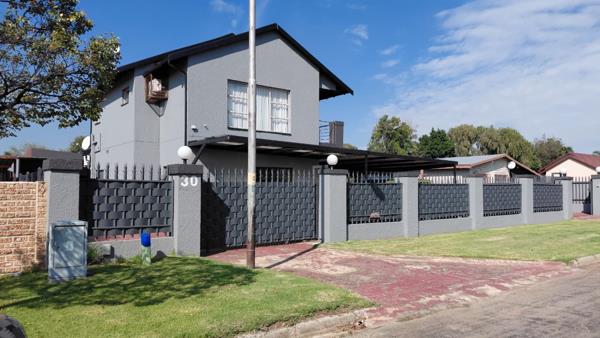 5 Bedroom House