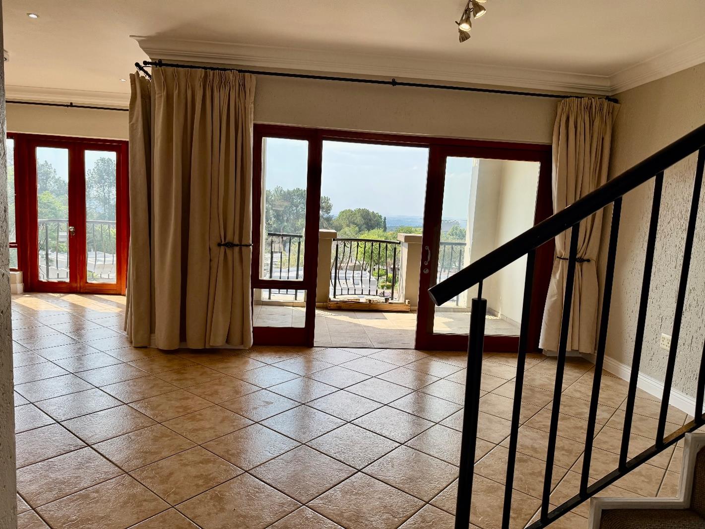 2 Bedroom Apartment in Morningside