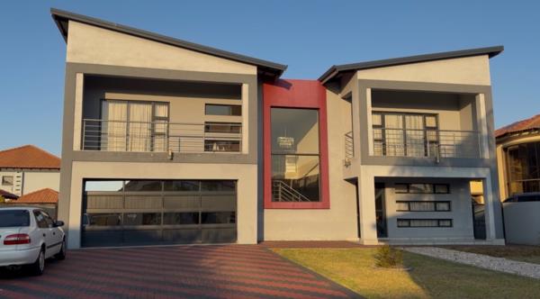 6 Bedroom House