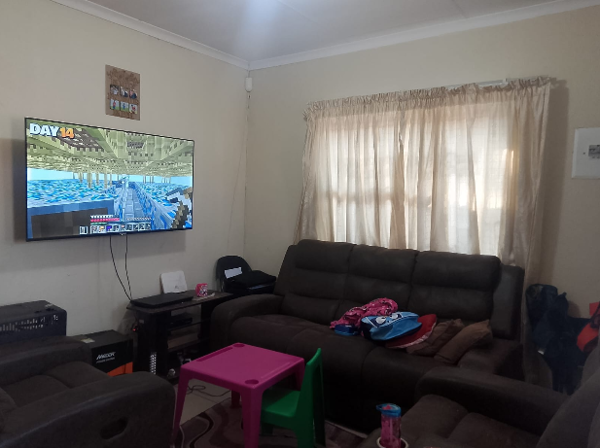 2 Bedroom House