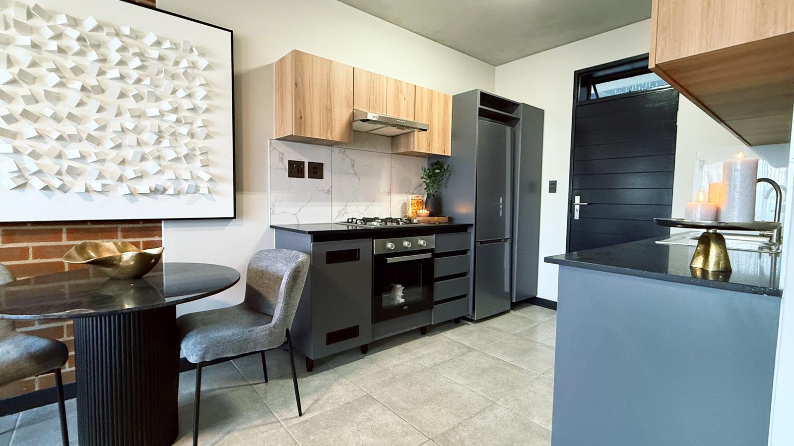 2 Bedroom Apartment in Fourways