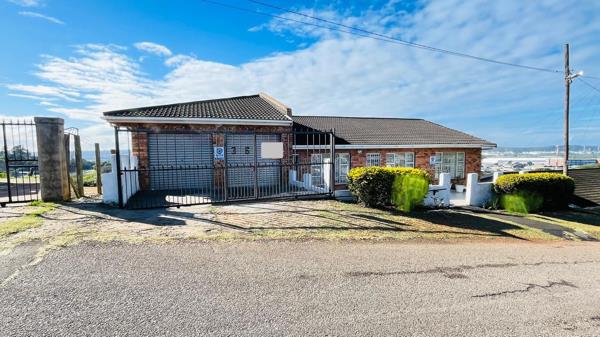 6 Bedroom House