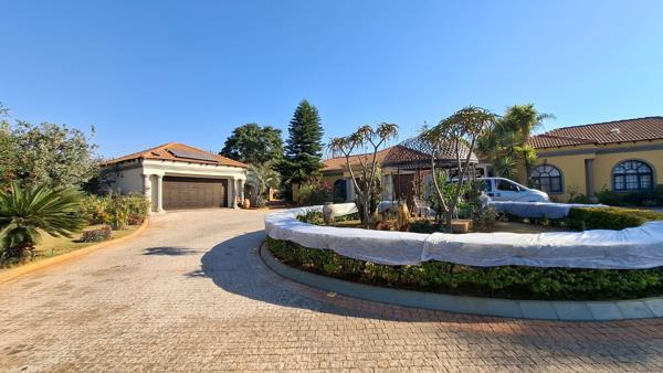 8 000 m² Smallholding