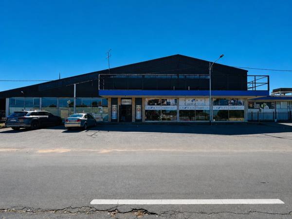 1 800 m² Commercial space