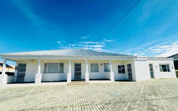 261 m² Commercial space