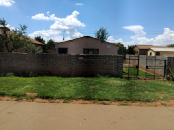 2 Bedroom House