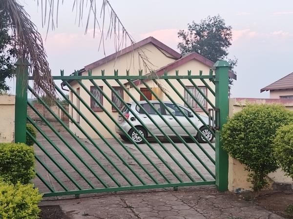 2 Bedroom House