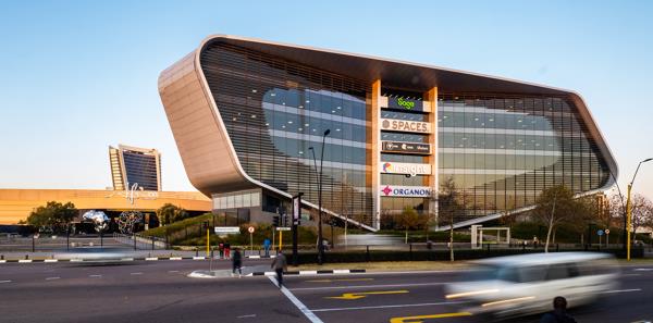 360 m² Commercial space